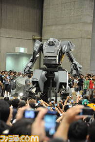 “ワンフェス2012［夏］”で人が搭乗可能なロマン溢れる巨大ロボ“クラタス”がお披露目【動画あり】_39