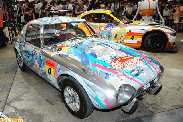 “ワンフェス2012［夏］”で人が搭乗可能なロマン溢れる巨大ロボ“クラタス”がお披露目【動画あり】_17