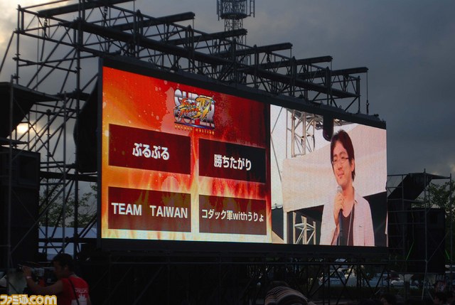 数々の名勝負がくり広げられた“闘劇2012”全国決勝大会初日をリポート【ゲームサマーフェスタ2012】_02