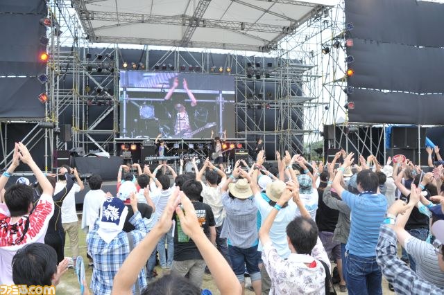 “音撃 ～Game Sound Impact 2012～”豪華出演陣による珠玉のパフォーマンスに酔いしれた1日【ゲームサマーフェスタ2012】_01