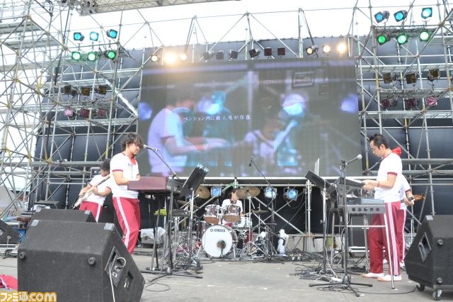 “音撃 ～Game Sound Impact 2012～”豪華出演陣による珠玉のパフォーマンスに酔いしれた1日【ゲームサマーフェスタ2012】_06