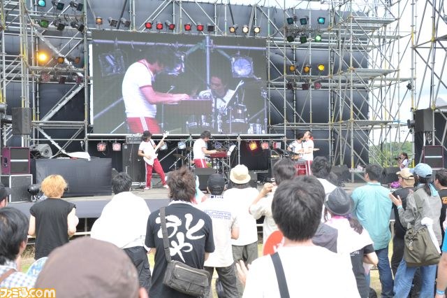 “音撃 ～Game Sound Impact 2012～”豪華出演陣による珠玉のパフォーマンスに酔いしれた1日【ゲームサマーフェスタ2012】_09