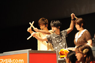 鈴村健一&下田麻美チームは大不調? ゲーム好き声優陣のガチバトル“ファミ通キャラクターズDX”イベントリポート_27