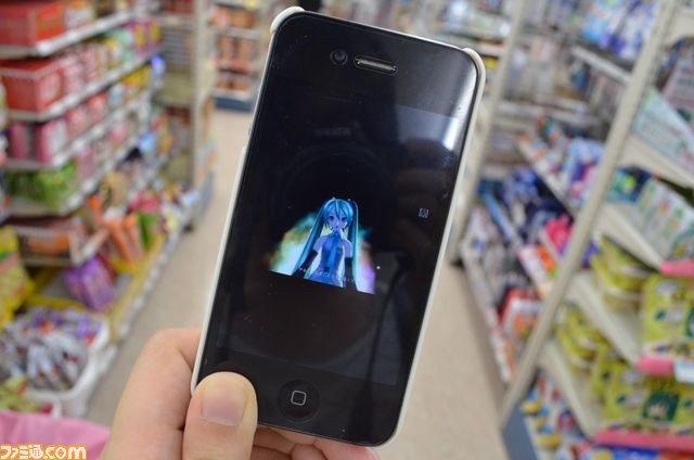 初音ミク×ファミリーマートの大型キャンペーンついにスタート！　池袋には店内一面みっくみくのラッピング店舗が登場_27