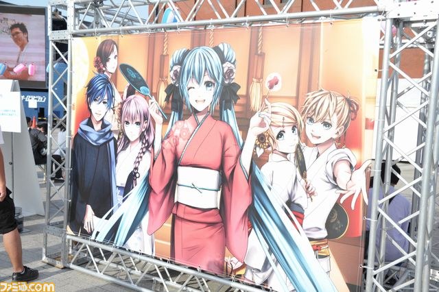 横浜の海に歌姫降臨！　『初音ミク -プロジェクト ディーヴァ- f』発売前夜祭“夏の終わりの39祭り”リポート_21