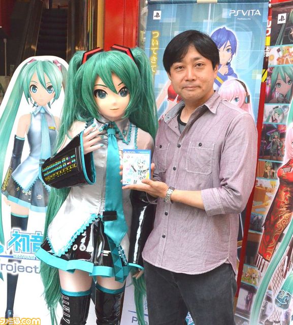 林プロデューサーと初音ミク着ぐるみ2号（？）も駆けつけた『初音ミク