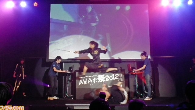 絶体絶命の状況からスーパープレイも飛び出した“AVAれ祭2012 プリズムホール-秋の陣-”リポート_15