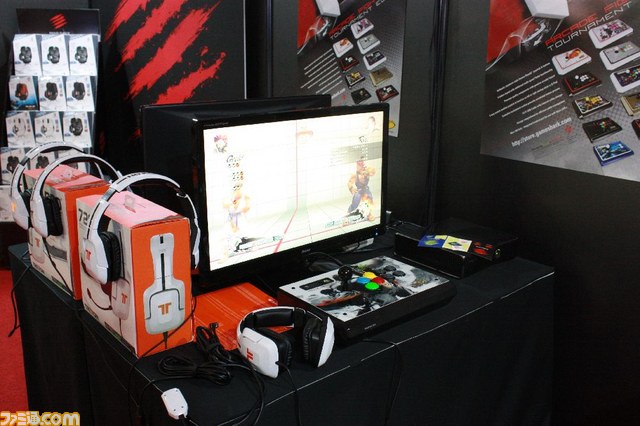 格ゲーファン注目のマッドキャッツブースをリポート！ ウメハラ、ときど、マゴインタビューも【TGS2012】_05