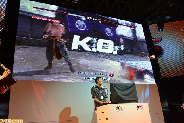 『DOA5』エキシビジョンマッチで遊選手が連覇！　その遊選手に、ディレクターが勝っちゃった【TGS 2012】_08