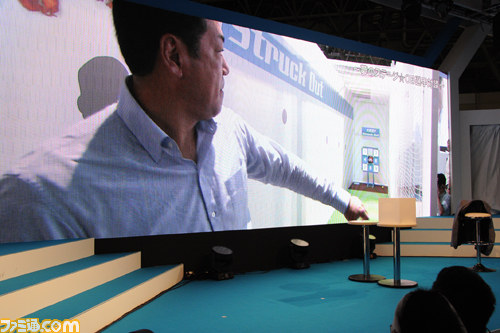 元プロ野球OB選手が駆けつけた、gloopsブースの『大熱狂!!プロ野球カード』ステージイベント【TGS2012】_16