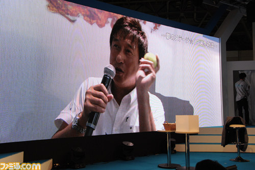 元プロ野球OB選手が駆けつけた、gloopsブースの『大熱狂!!プロ野球カード』ステージイベント【TGS2012】_18