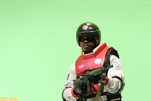 『地球防衛軍3 ポータブル』の実写映像“地球防衛軍3 ポータブル THE COMMERCIAL”がついに公開_11