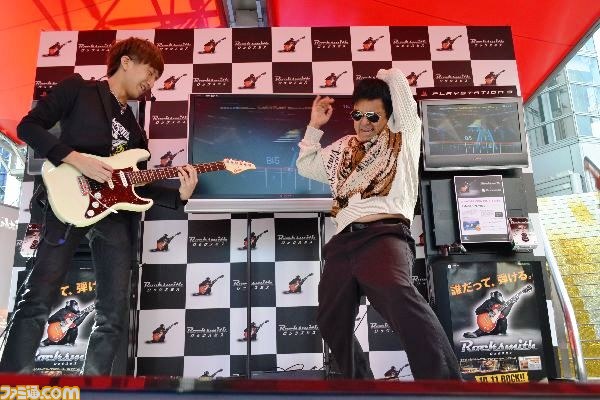 『ロックスミス』のスペシャルイベントが開催、渋谷の真ん中でエアギターが炸裂_13