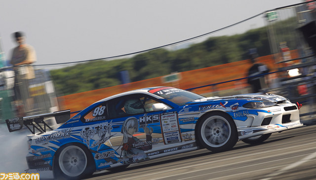“TOKYO DRIFT in お台場”にアニメ・ゲームの公式キャラクターマシンが大集合_04