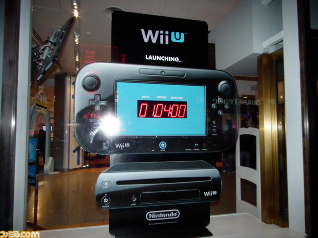 Wii U北米発売前夜、先頭には“トライフォースさん”が並んでいた_07