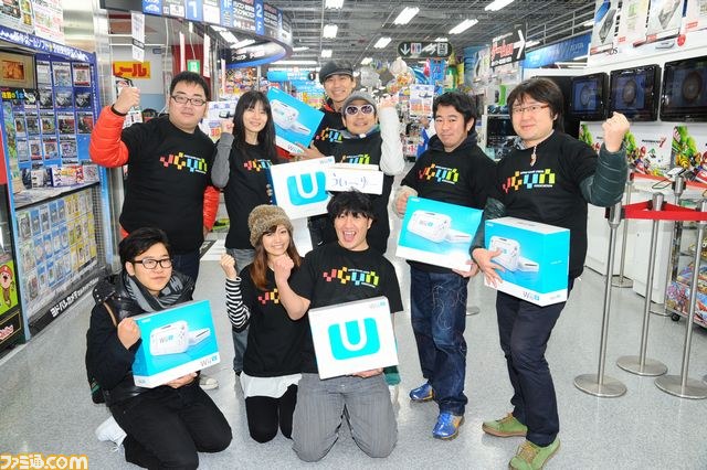 Wii U本日発売 秋葉原には話題のあの人たちも Wii U発売日リポート ファミ通 Com