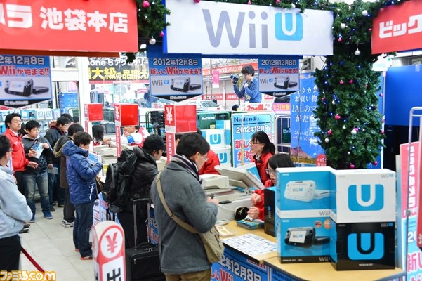 Wii U発売、東京・池袋のビックカメラ 池袋本店は早朝から行列が【Wii U発売日リポート】_10
