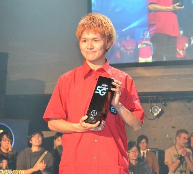 ５つのジャンルの５つのゲームで日本No.1プレイヤーを決める！“Red Bull ５G FINALS”東西決戦リポート_22