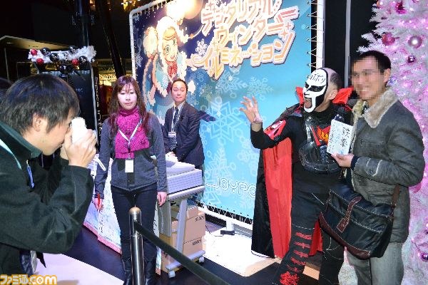 “東京ジョイポリス”にて鉄拳のパラパラマンガが先行上映、鉄拳とのツーショット撮影会も実施_16