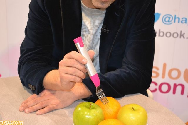 ダイエット機能付きのフォーク……!? CES会場で展示されていた珍品を紹介【CES2013】_01