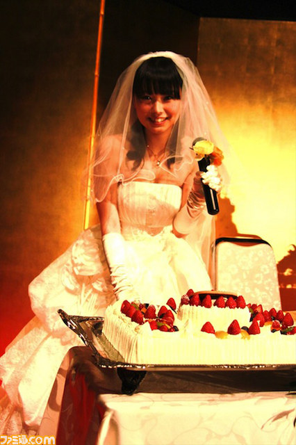 下田麻美の誕生日を、ファンが仲間があたたかくお祝い“下田麻美おたんじょうび披露宴？！”リポート _03