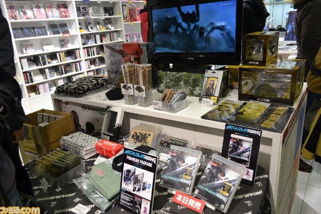 ついに本日発売！　『メタルギア ライジング リベンジェンス』発売記念抽選会を開催_07
