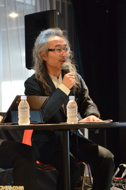 “ファッション・ウィーク 東京”に初音ミク登場！　“初音ミク映像専攻”学生の卒業成果発表ライブが開催_06