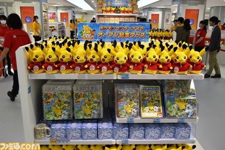 ポケモンセンターナゴヤが本日リニューアルオープン！　入店までに最大3時間以上待ちの大盛況！！_02