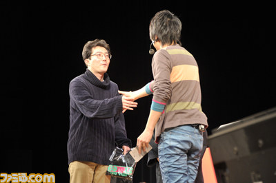 鈴村健一＆下田麻美 vs 神谷浩史、KENNらゲーム好き声優　“ファミ通キャラクターズDX ～ゲーマーだよ全員集合～”イベントリポート_37