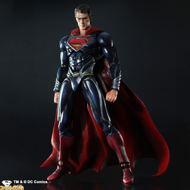 “MAN OF STEEL　PLAY ARTS改”2013年6月末発売決定_01