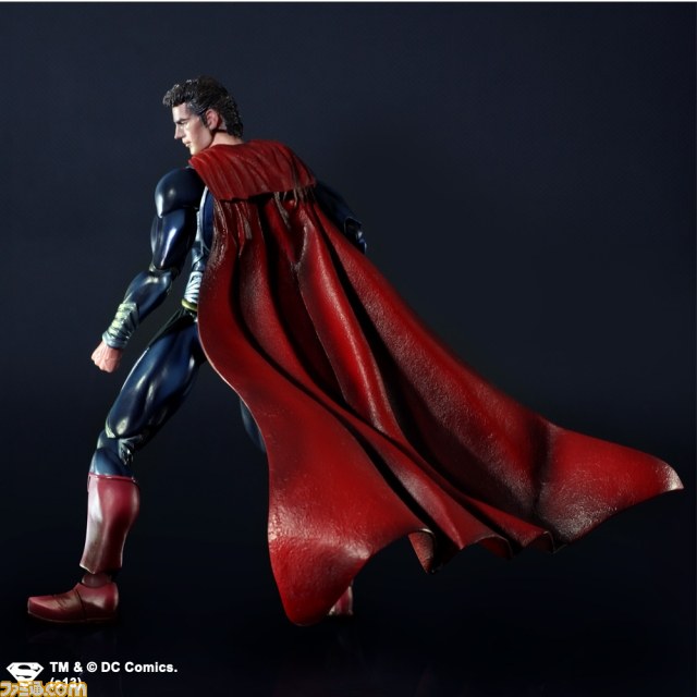 “MAN OF STEEL　PLAY ARTS改”2013年6月末発売決定_04