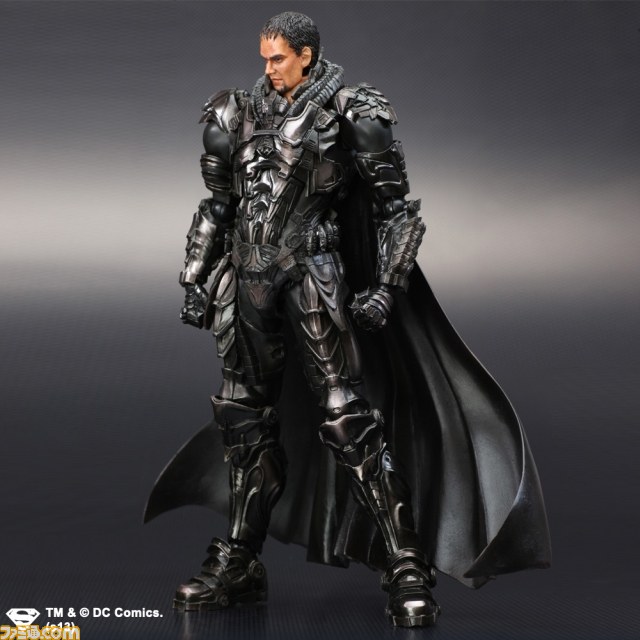 “MAN OF STEEL　PLAY ARTS改”2013年6月末発売決定_12