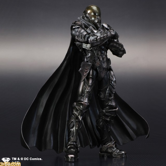 “MAN OF STEEL　PLAY ARTS改”2013年6月末発売決定_16