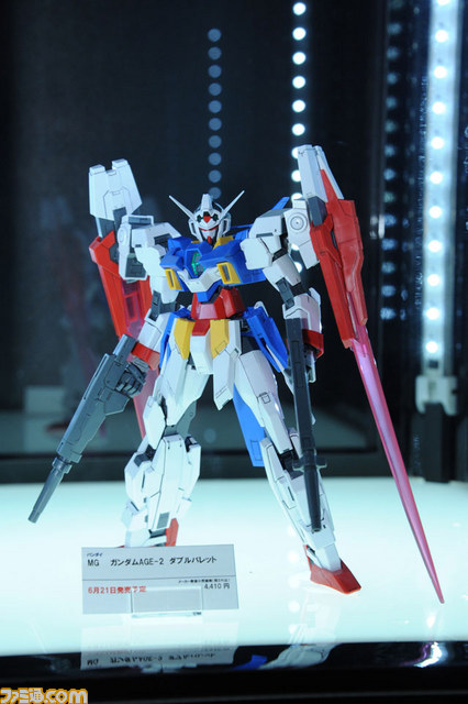 “『機動戦士ガンダム エクストリーム バーサス フルブースト』プレミアムドッグファイト 2013 決勝大会”をリポート！_03