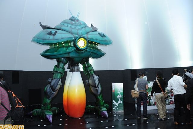 池田秀一、加藤夏希も駆けつけた！　『機動戦士ガンダム』×相模屋コラボ第3弾“ビグ・ザムとうふ” の発表・試食会が開催_01