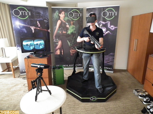 ゲーム世界を自分の足でリアルに“歩く”。究極のVRマシン“Omni”を体験してきた！【E3 2013】_04