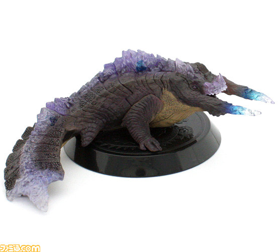 『モンハン』最新グッズ情報、カプコンフィギュアビルダーの第8弾やキッズ向けTシャツが発売_04