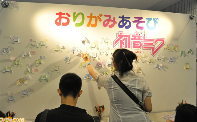 コンサート、展示、物販など盛りだくさん！　“初音ミク「マジカルミライ2013」”リポート_09