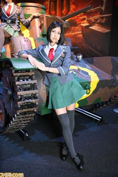 ゲームショウを彩るコンパニオン写真200枚：初日編【TGS2013】_03