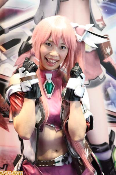 ゲームショウを彩るコンパニオン写真200枚：初日編【TGS2013】_136