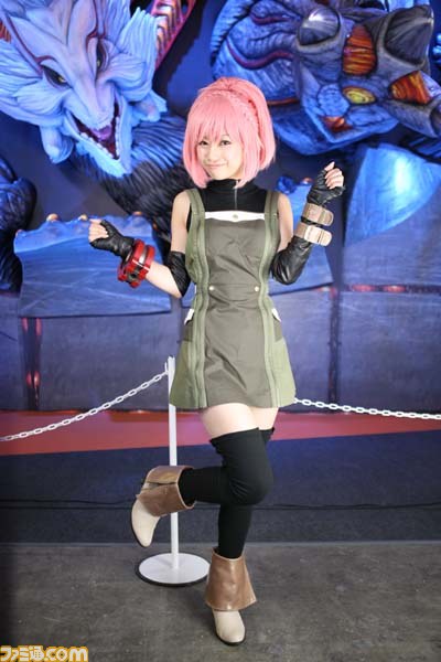 ゲームショウを彩るコンパニオン写真200枚：２日編【TGS2013】_84