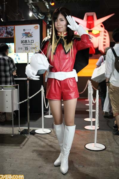 ゲームショウを彩るコンパニオン写真200枚：２日編【TGS2013】_87