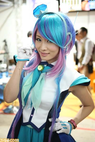 ゲームショウを彩るコンパニオン写真200枚：２日編【TGS2013】_98