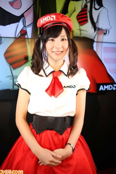 ゲームショウを彩るコンパニオン写真200枚：２日編【TGS2013】_106