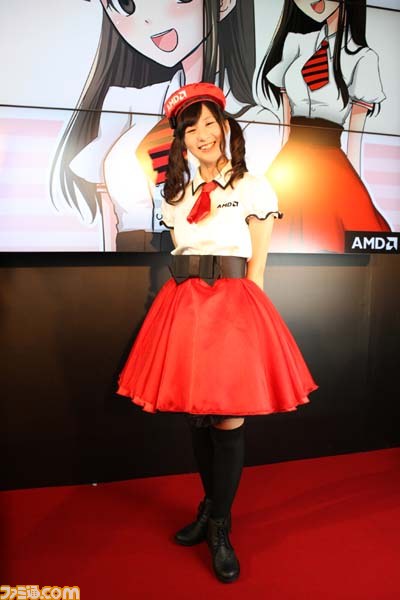 ゲームショウを彩るコンパニオン写真200枚：２日編【TGS2013】_107