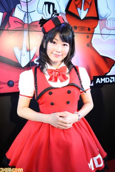 ゲームショウを彩るコンパニオン写真200枚：２日編【TGS2013】_108