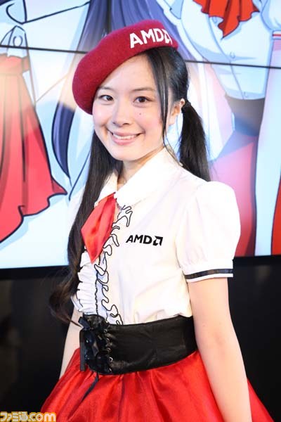 ゲームショウを彩るコンパニオン写真200枚：２日編【TGS2013】_116