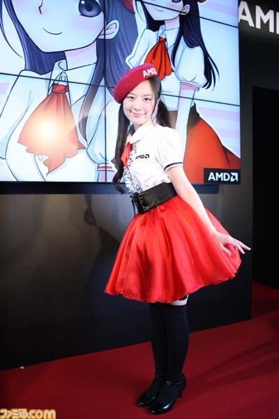 ゲームショウを彩るコンパニオン写真200枚：２日編【TGS2013】_117