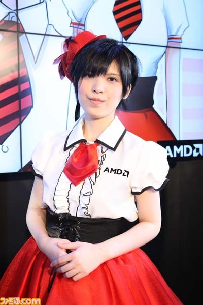 ゲームショウを彩るコンパニオン写真200枚：２日編【TGS2013】_118