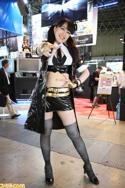 ゲームショウを彩るコンパニオン写真200枚：２日編【TGS2013】_140